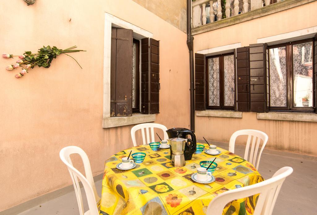 Lustraferi Apartment Venedig Exterior foto